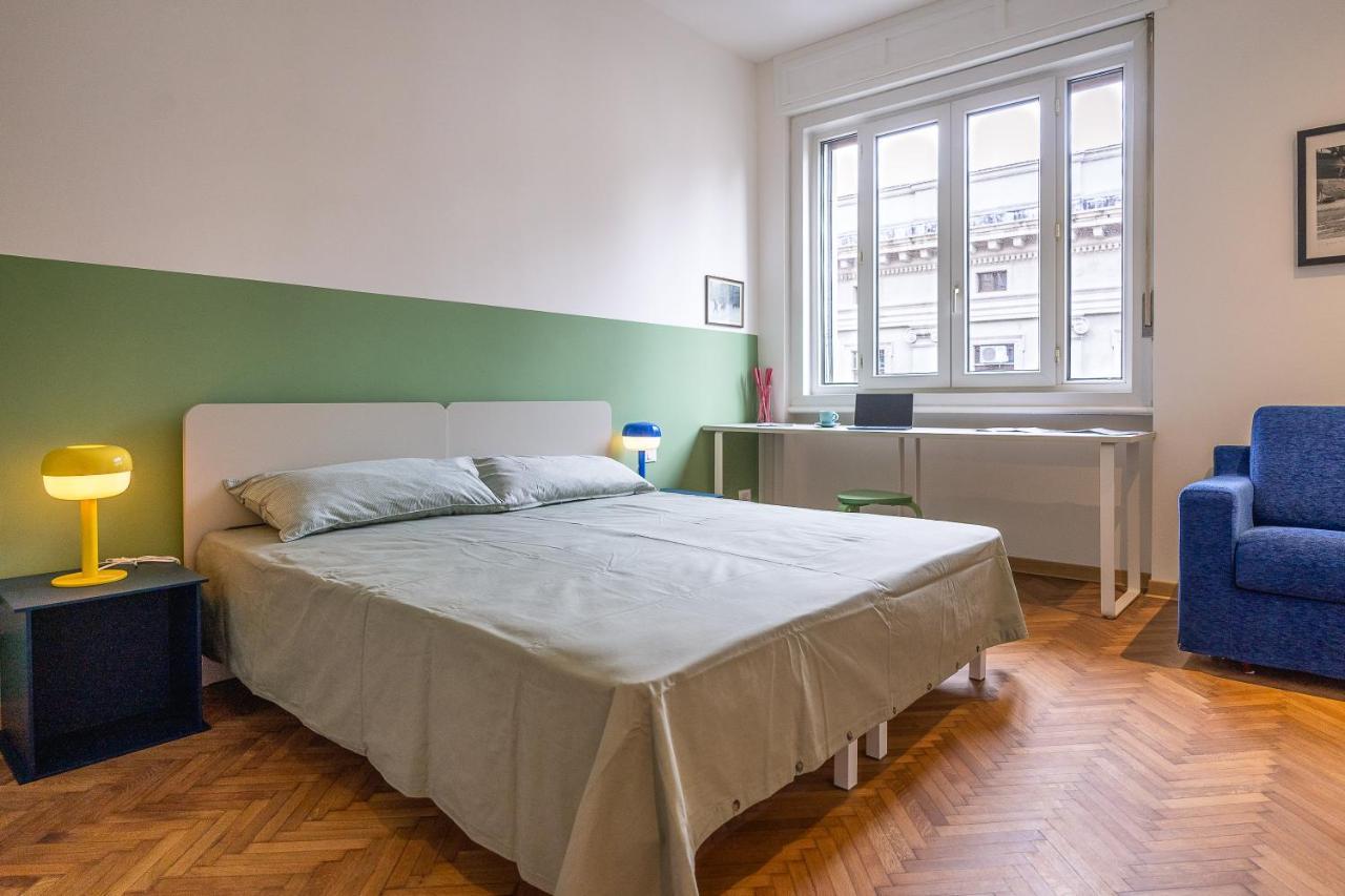 700mstazionecentraleampio Trilocale Con 2balconi Apartment